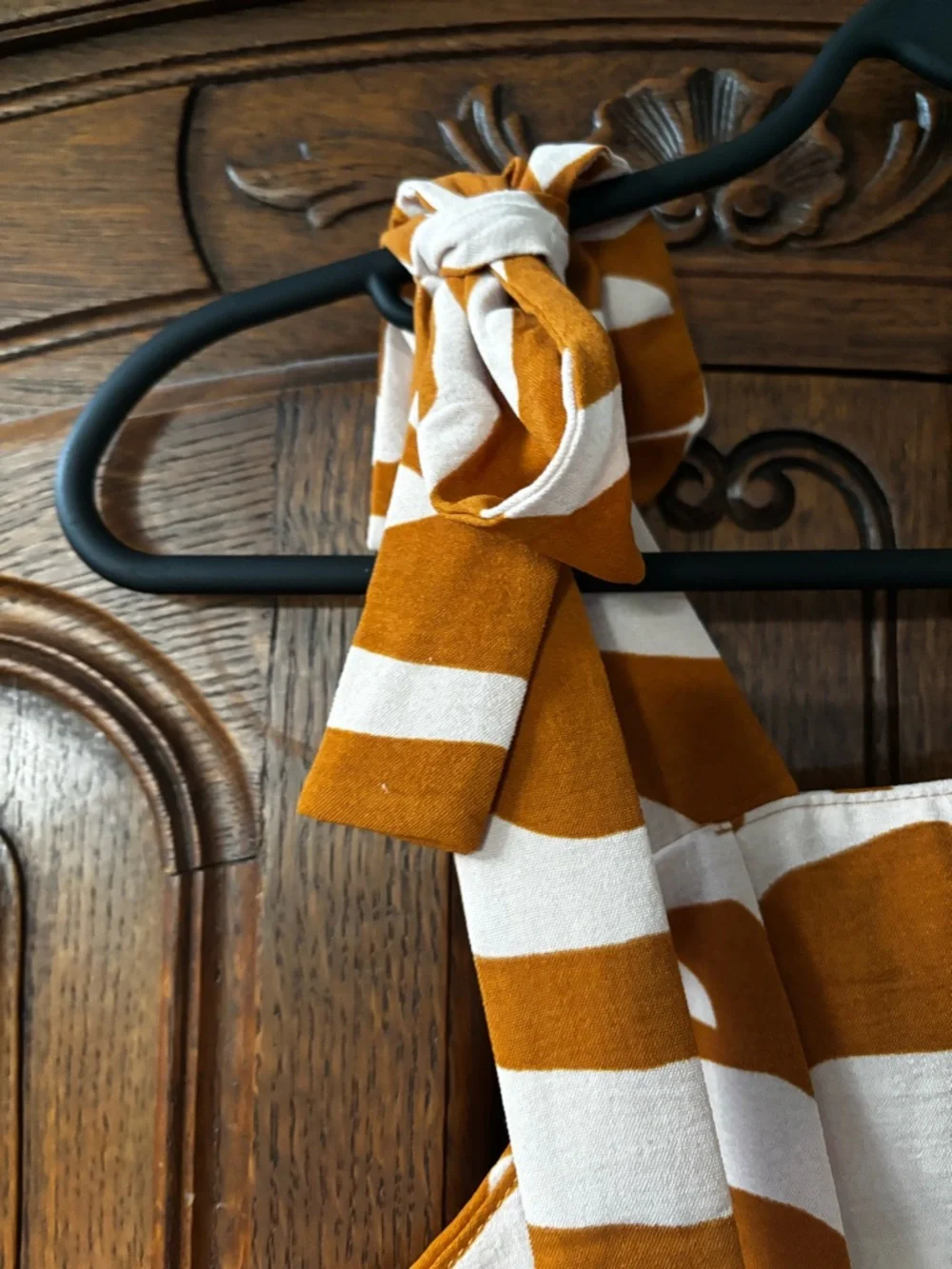 Two piece set - Picture 5 of 10